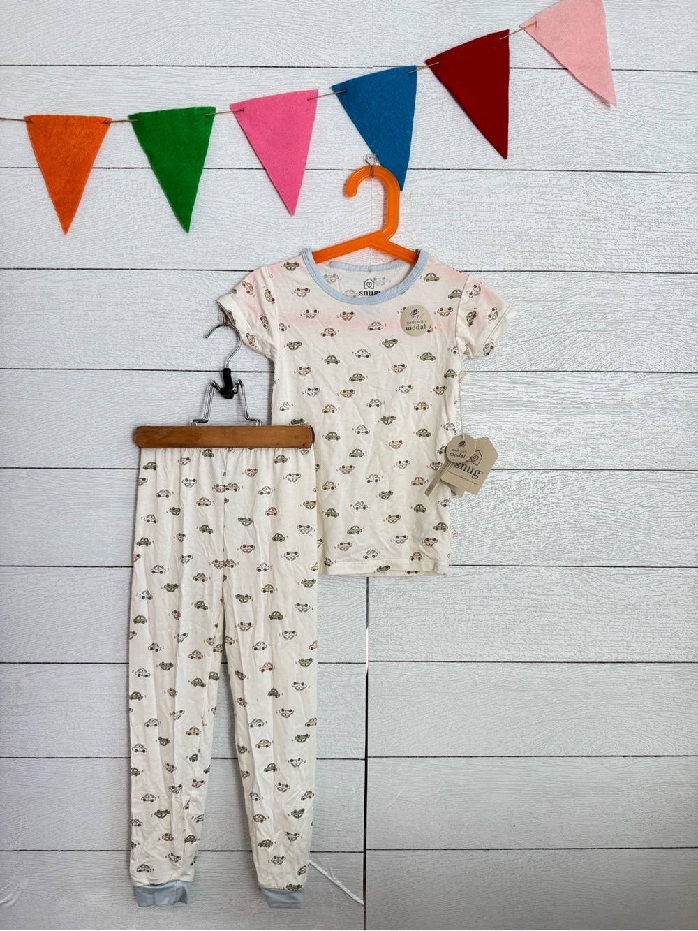 Snug Kids Cream Car Print Short Sleeve Pajama Set